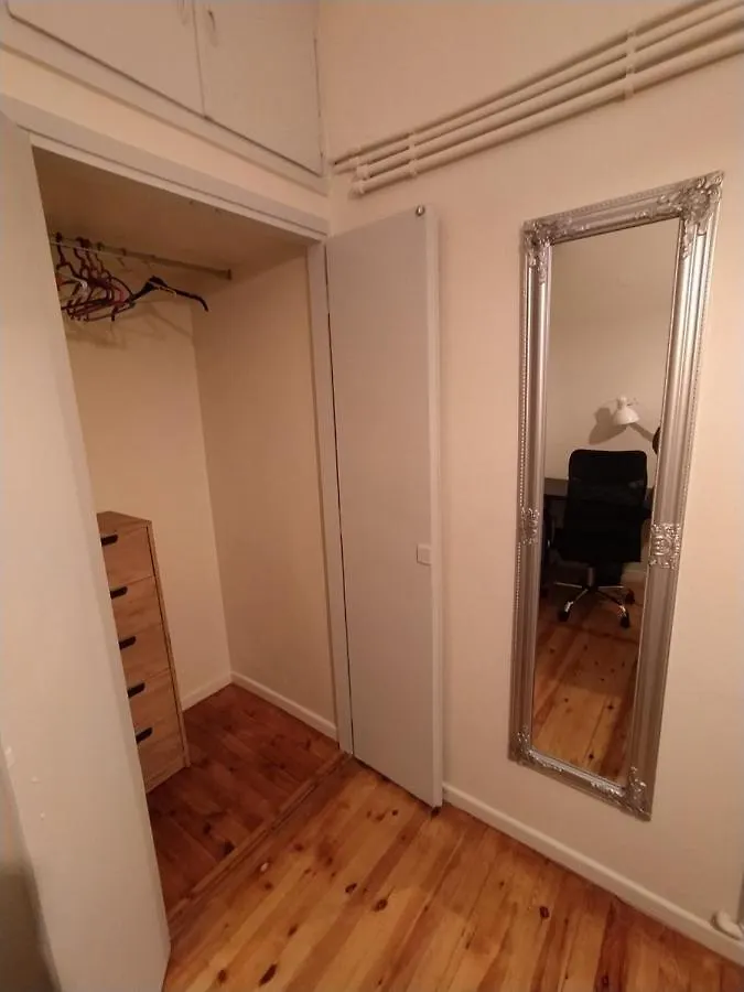 Apartment Cozy Three Bdrms Central Apt At Five Filippou Str Thessaloniki Greece