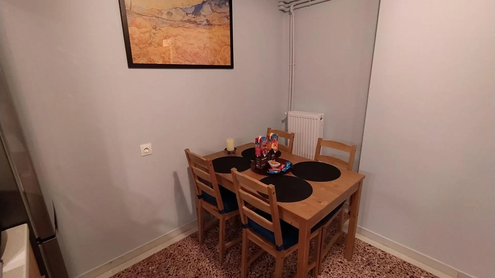Cozy Three Bdrms Central Apt At Five Filippou Str Thessaloniki 0*,